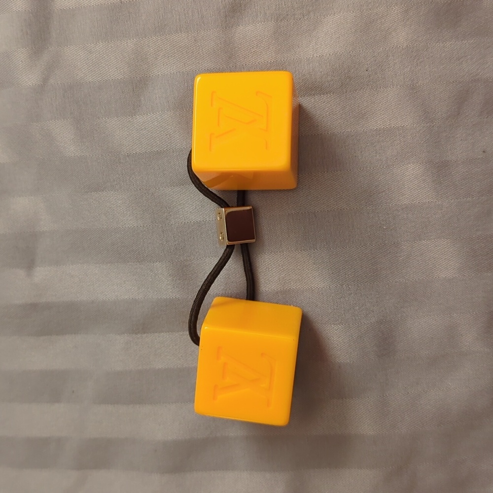 Lv tangerine hair tie